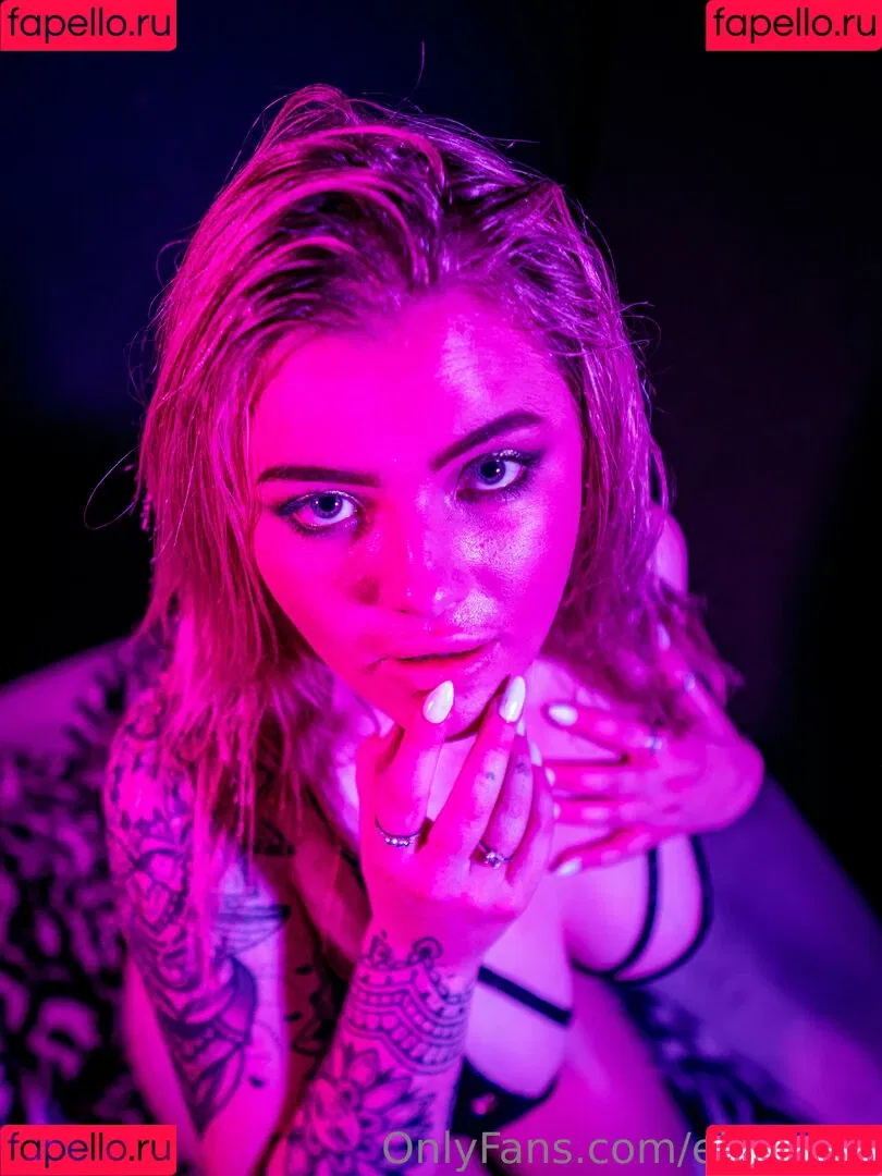 elizaking Onlyfans Photo Gallery 