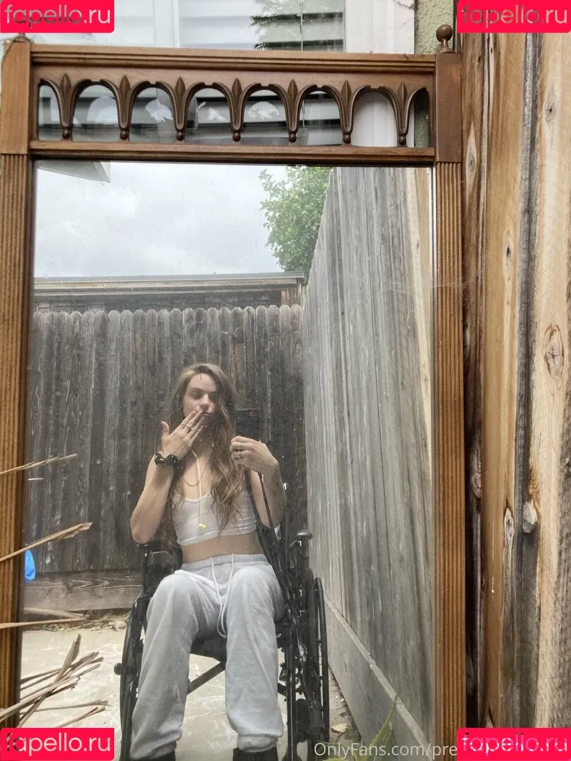 prettyparapalegic Onlyfans Photo Gallery 