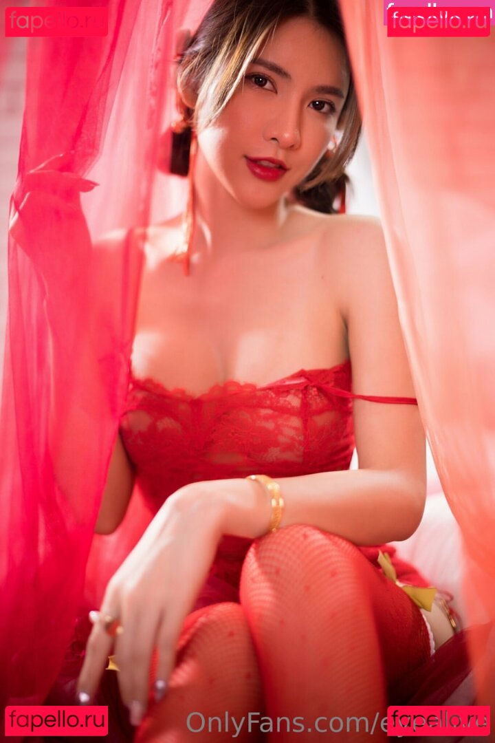 Eyealive / eye.itsraree Onlyfans Photo Gallery 