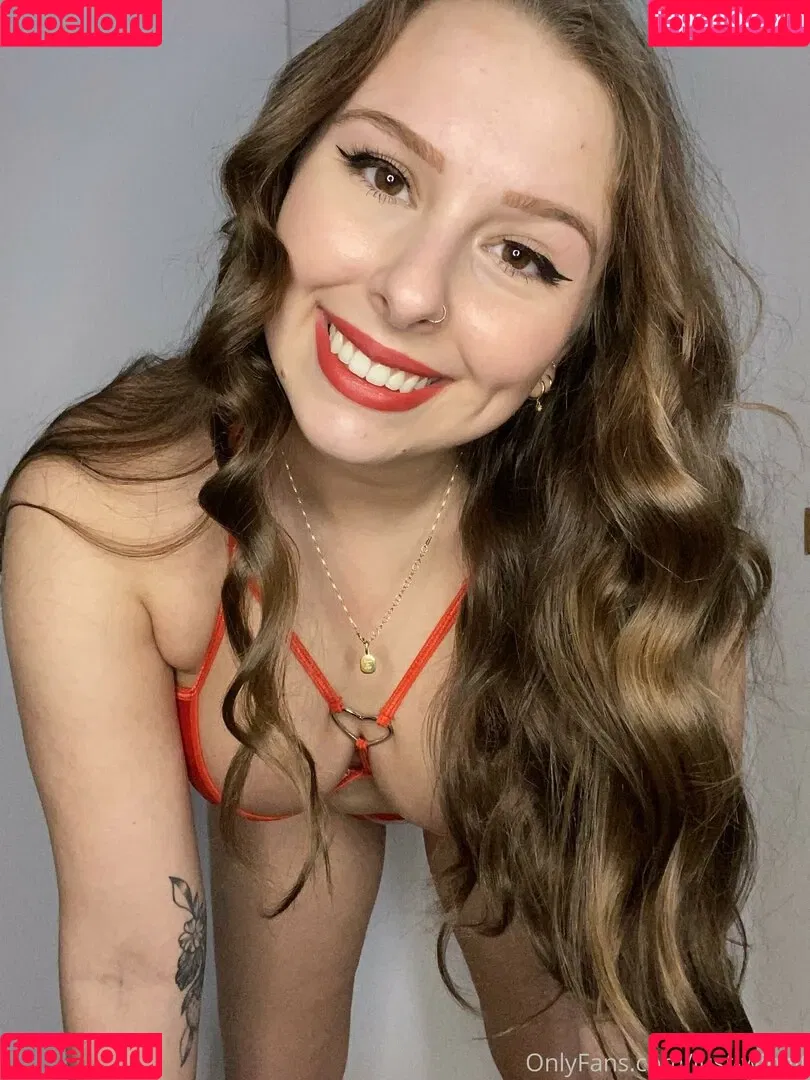 Just Wingit Onlyfans Photo Gallery 