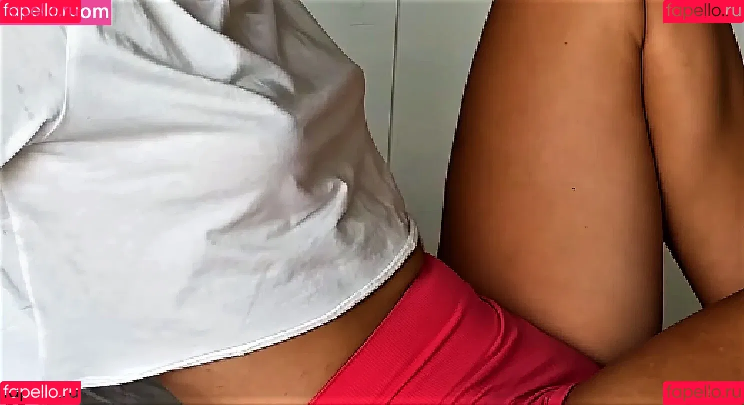 Tetty ASMR Onlyfans Photo Gallery 