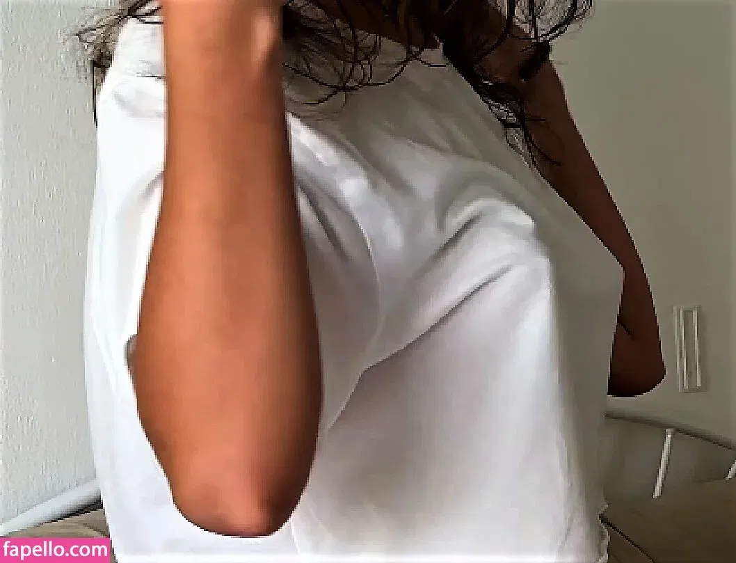 Tetty ASMR Onlyfans Photo Gallery 