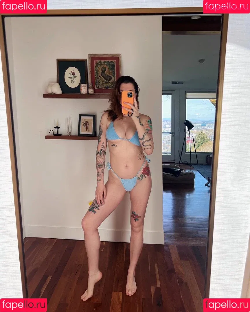Ireland Baldwin Onlyfans Photo Gallery 