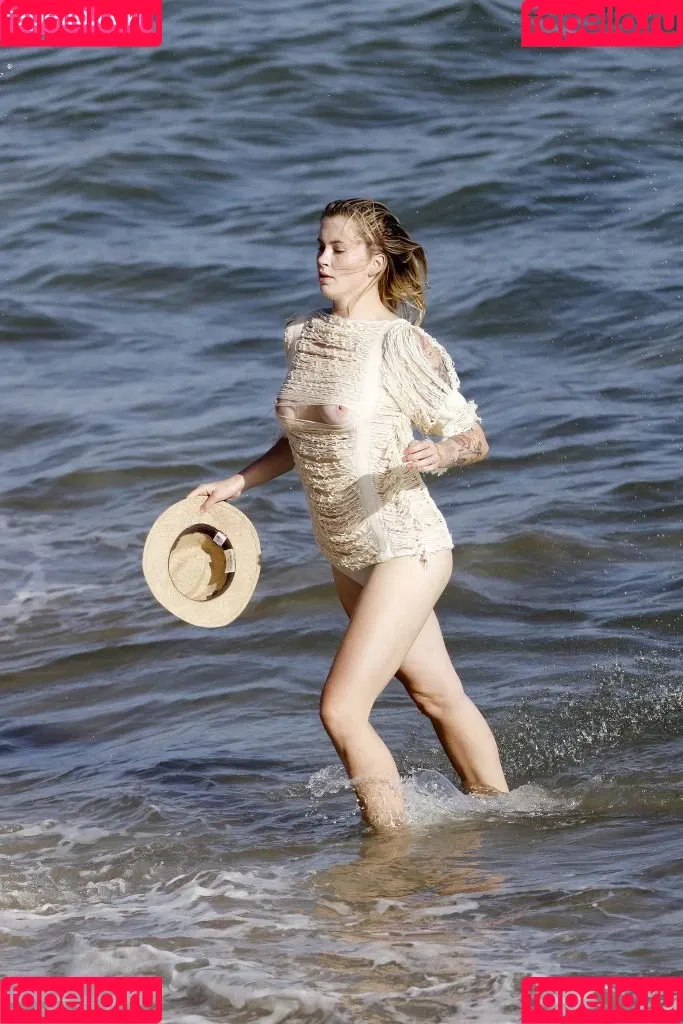 Ireland Baldwin Onlyfans Photo Gallery 