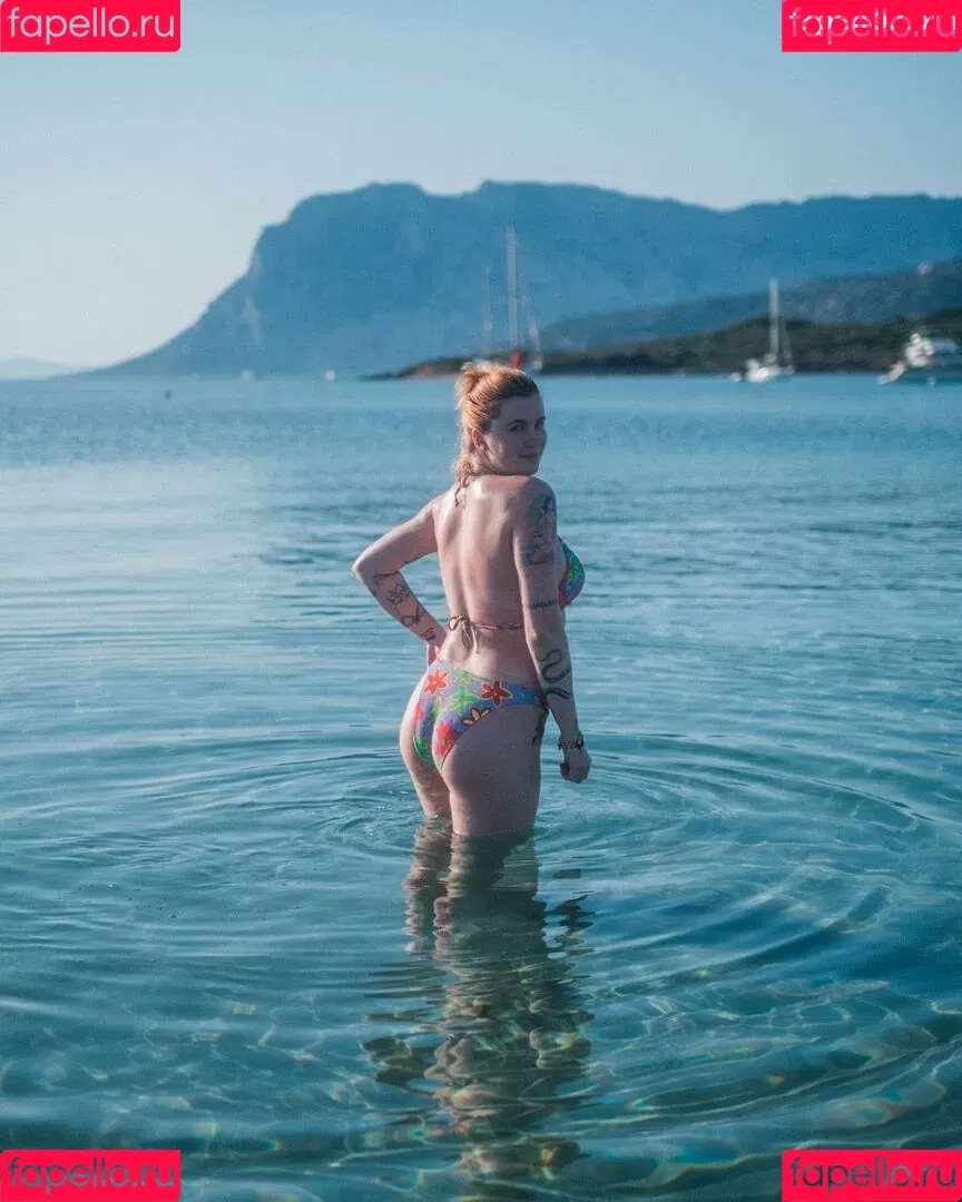 Ireland Baldwin Onlyfans Photo Gallery 