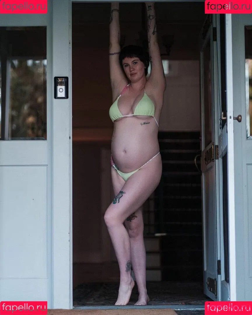 Ireland Baldwin Onlyfans Photo Gallery 