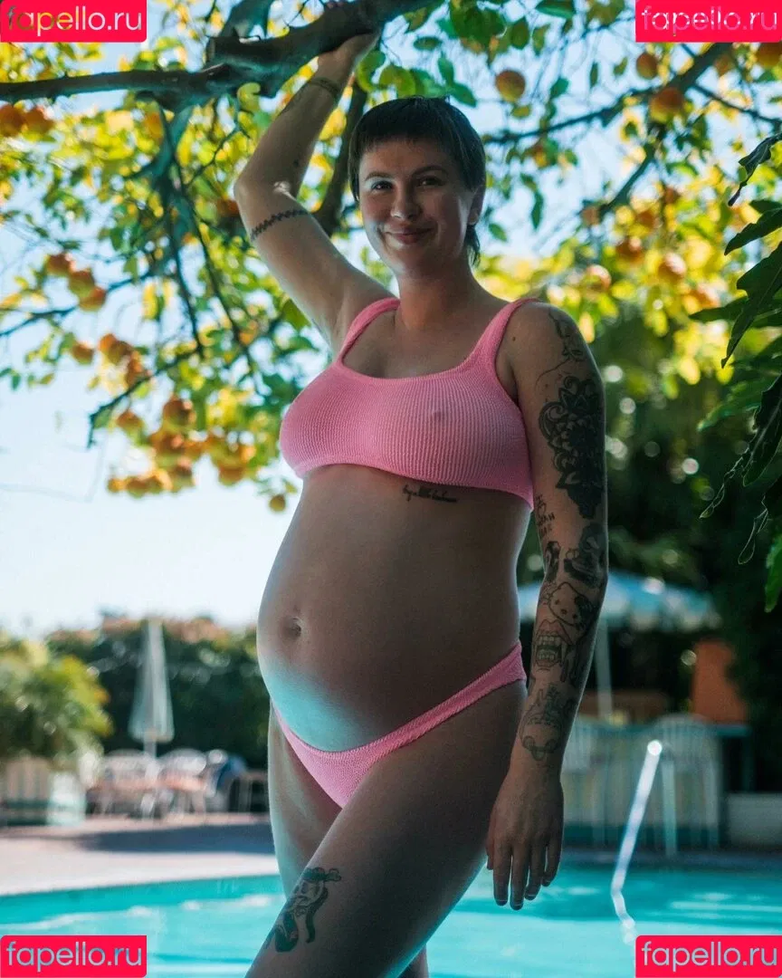 Ireland Baldwin Onlyfans Photo Gallery 