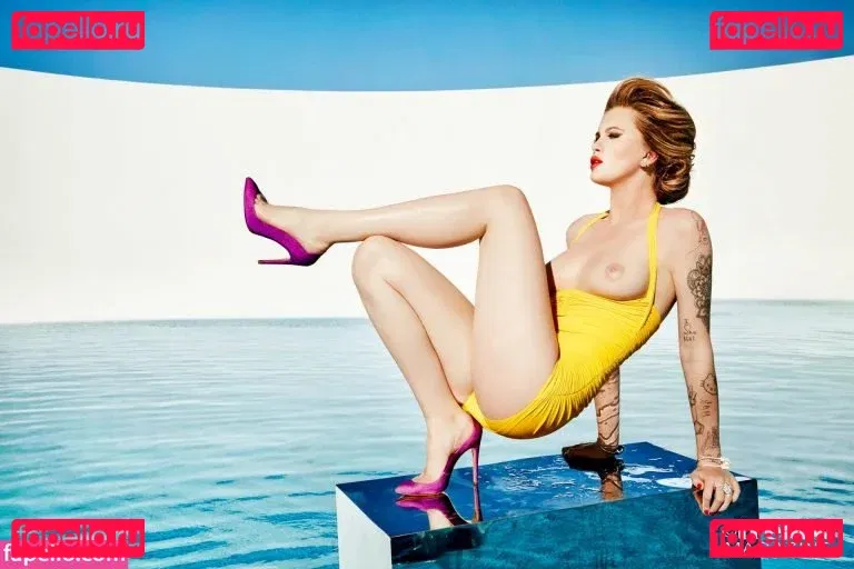 Ireland Baldwin Onlyfans Photo Gallery 