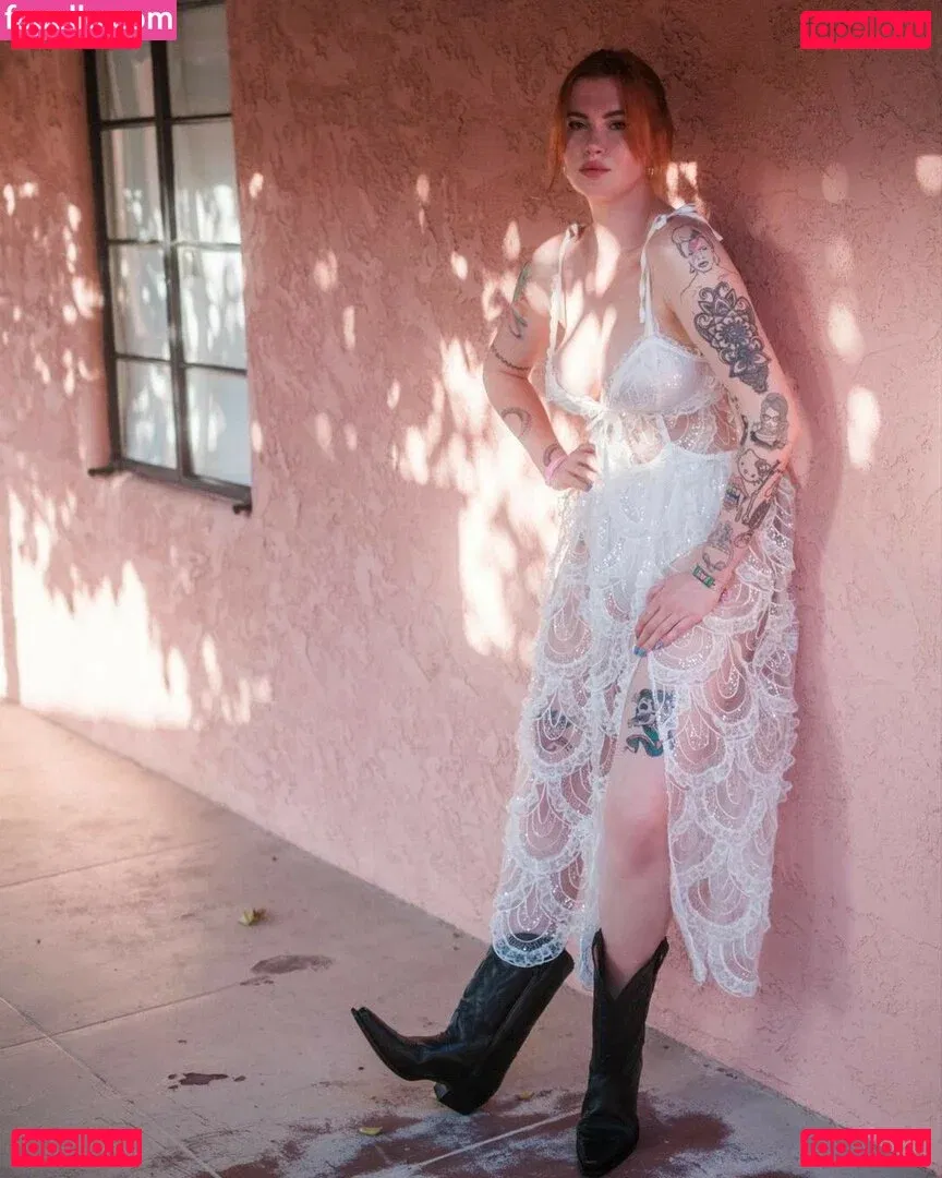 Ireland Baldwin Onlyfans Photo Gallery 