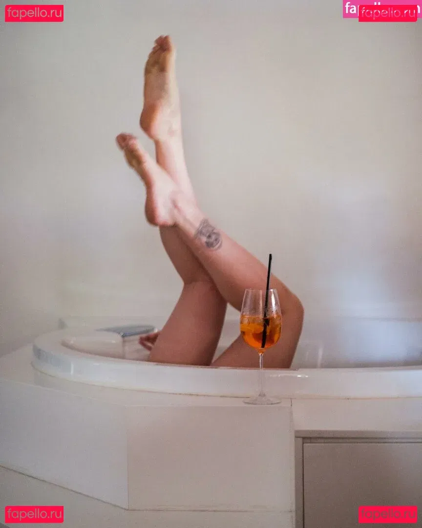 Ireland Baldwin Onlyfans Photo Gallery 