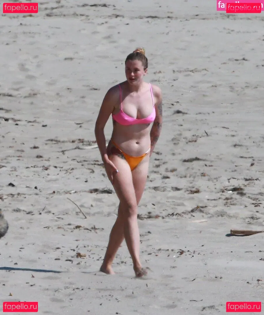 Ireland Baldwin Onlyfans Photo Gallery 
