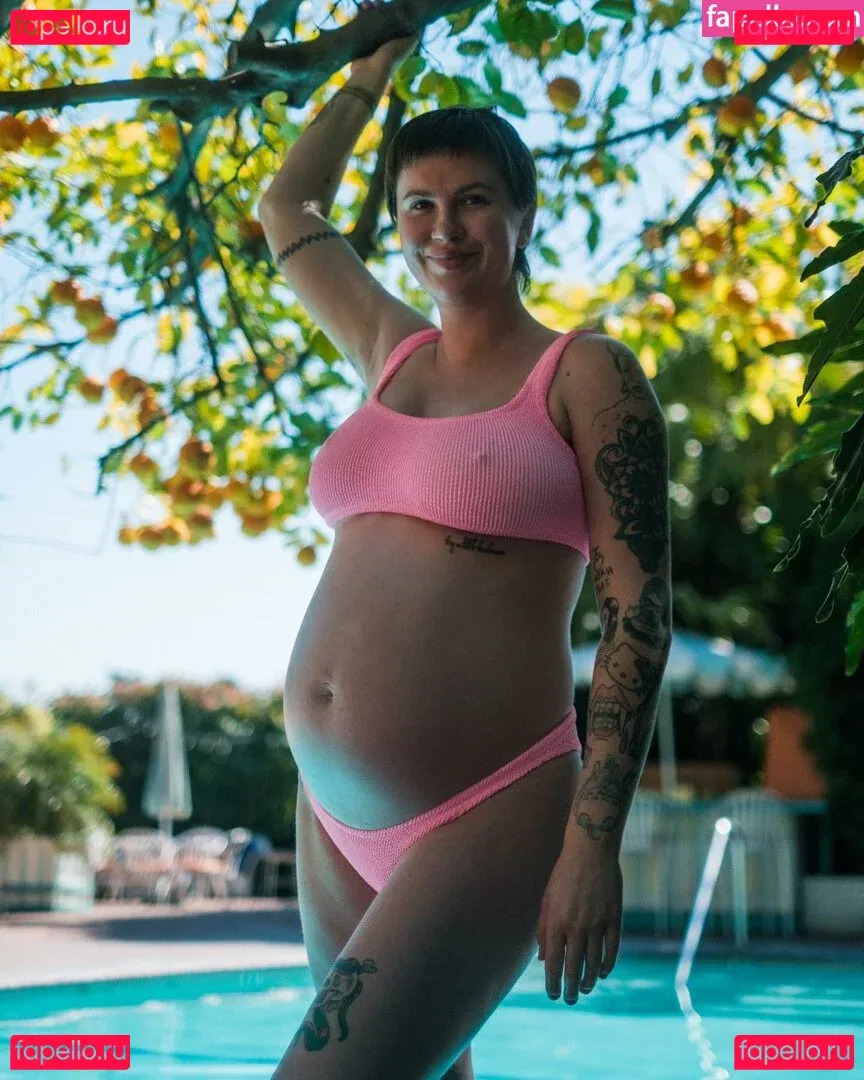 Ireland Baldwin Onlyfans Photo Gallery 