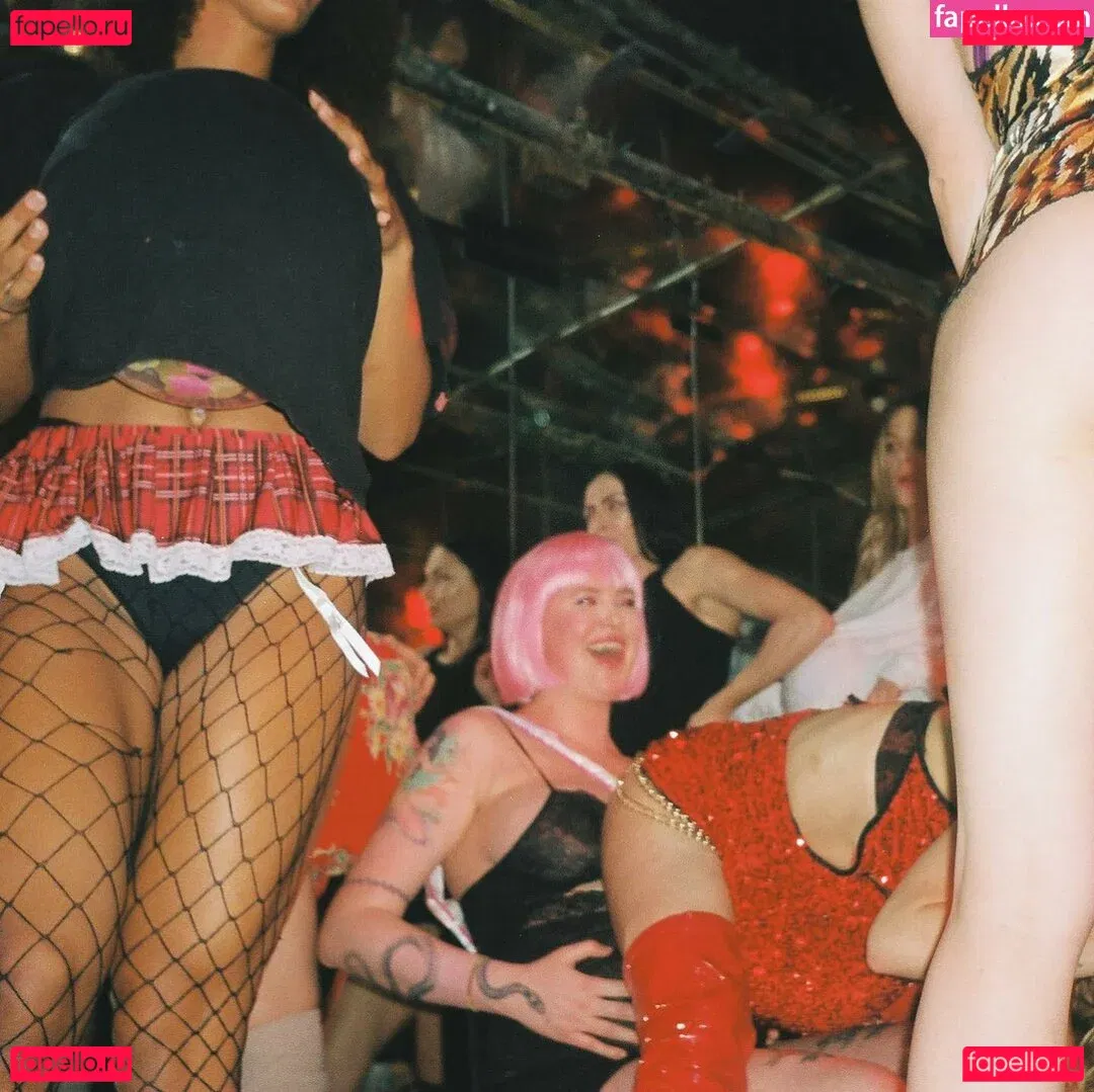 Ireland Baldwin Onlyfans Photo Gallery 