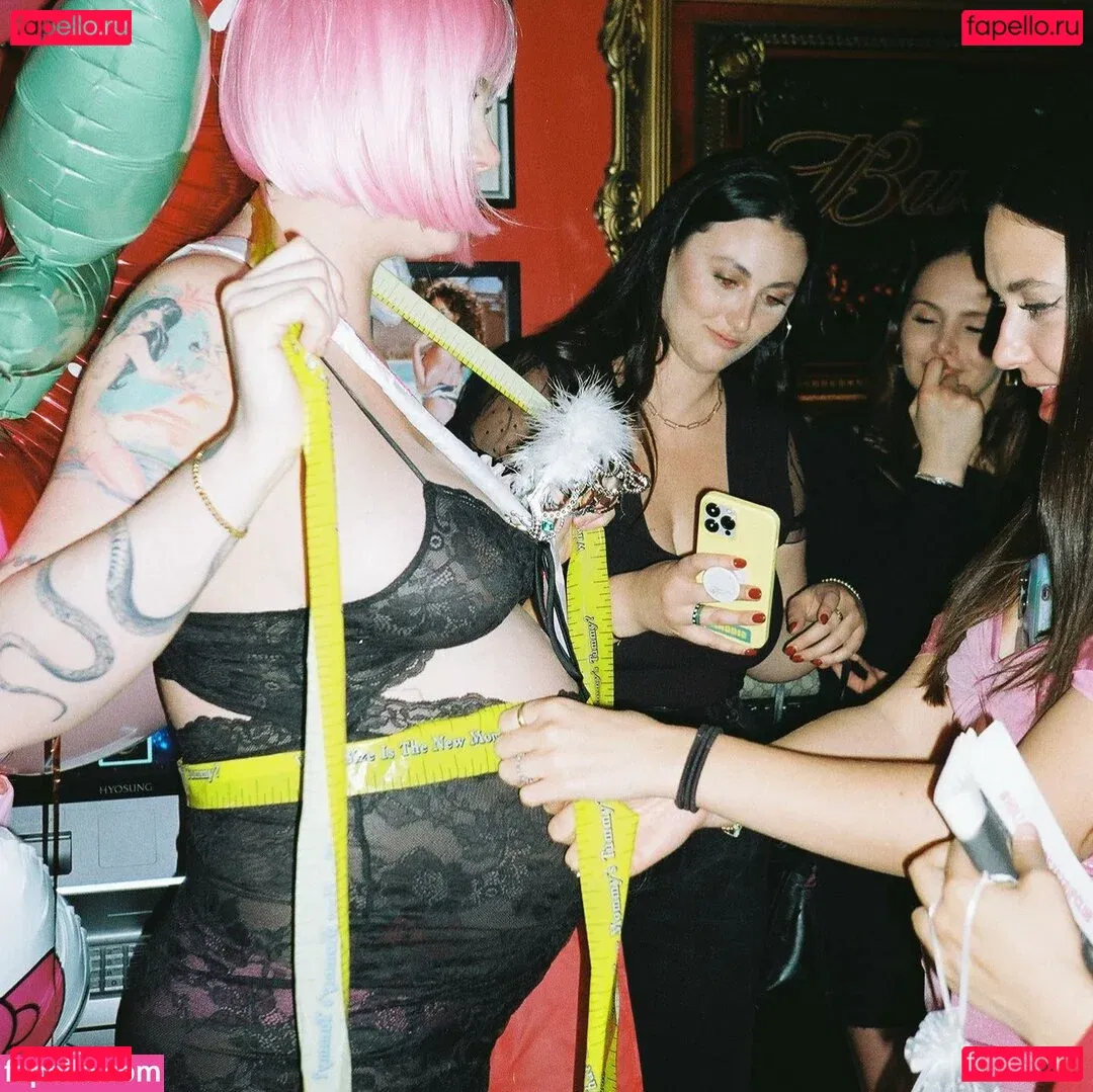 Ireland Baldwin Onlyfans Photo Gallery 