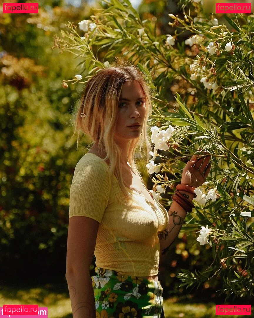 Ireland Baldwin Onlyfans Photo Gallery 