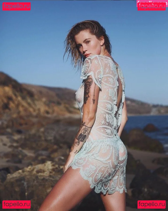 Ireland Baldwin Onlyfans Photo Gallery 