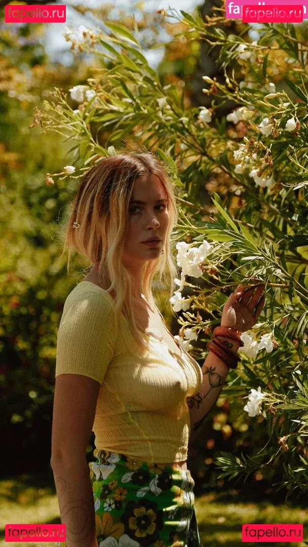 Ireland Baldwin Onlyfans Photo Gallery 