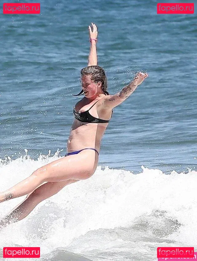 Ireland Baldwin Onlyfans Photo Gallery 