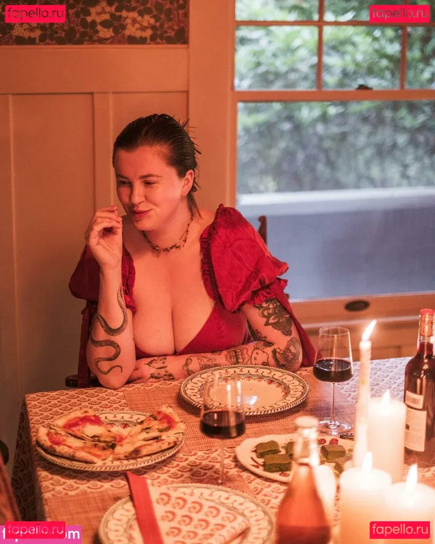 Ireland Baldwin Onlyfans Photo Gallery 