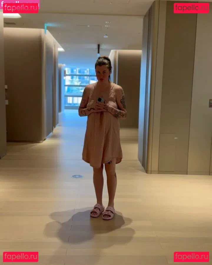 Ireland Baldwin Onlyfans Photo Gallery 