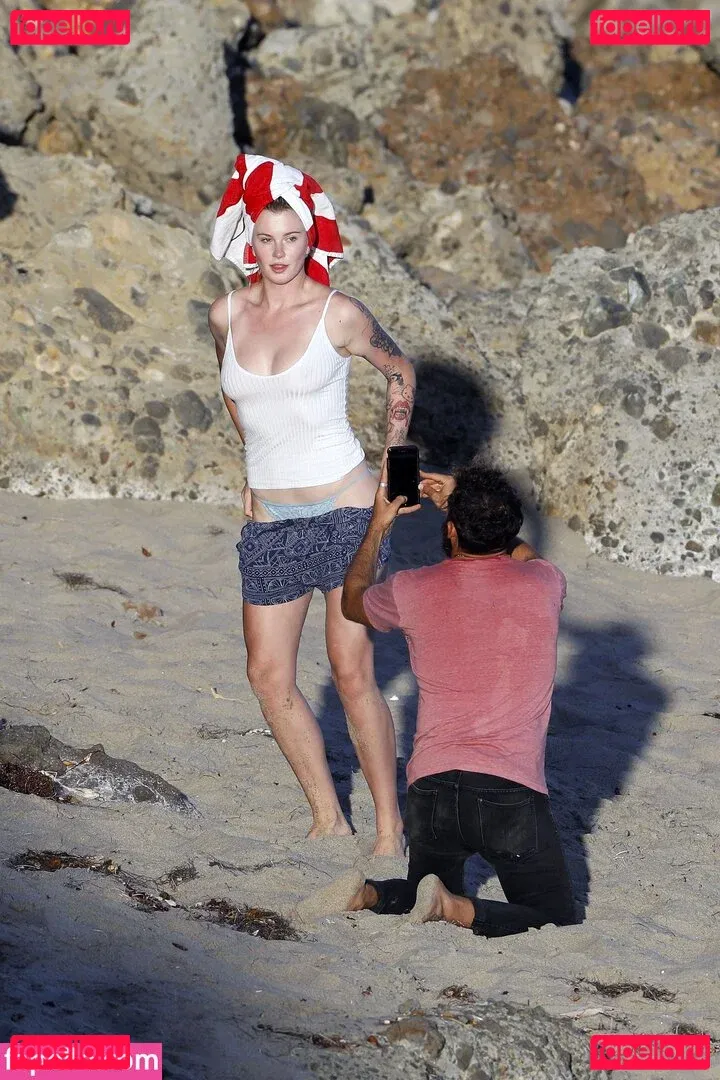 Ireland Baldwin Onlyfans Photo Gallery 