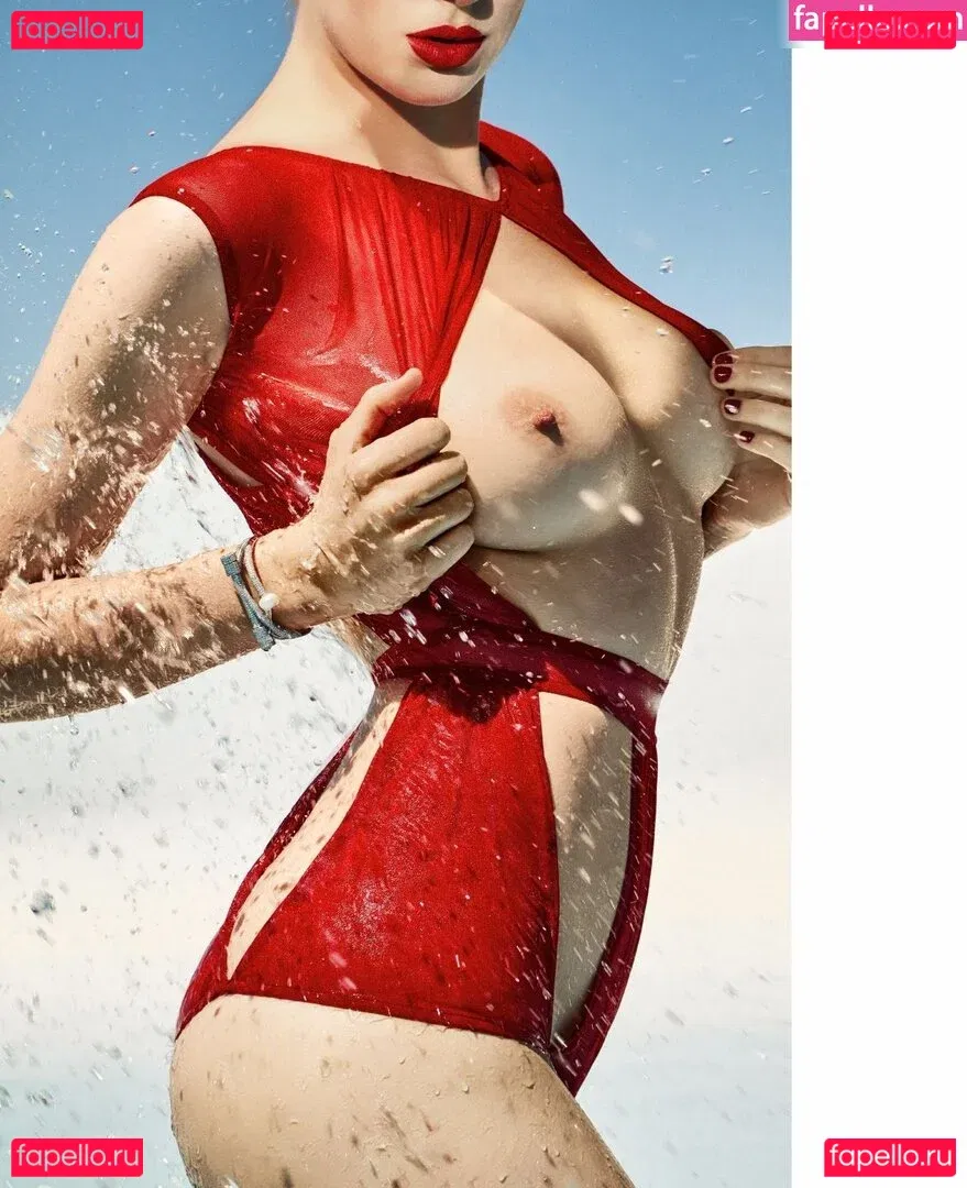 Ireland Baldwin Onlyfans Photo Gallery 