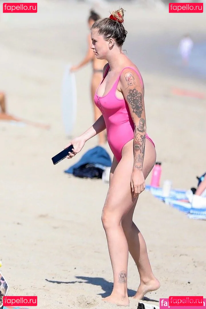 Ireland Baldwin Onlyfans Photo Gallery 