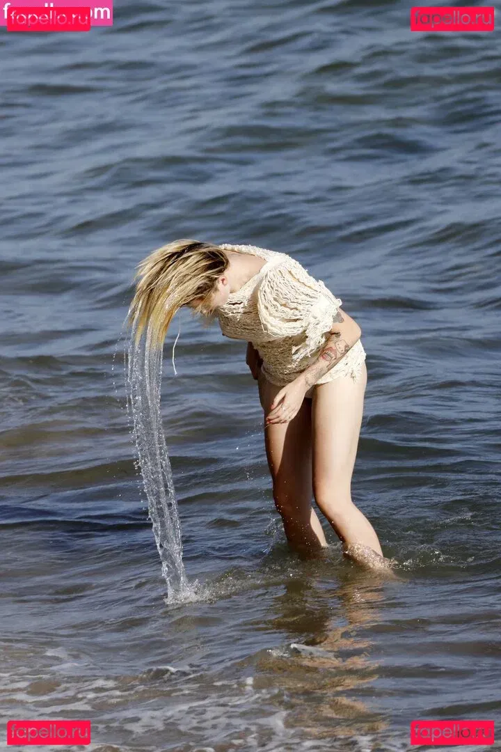 Ireland Baldwin Onlyfans Photo Gallery 