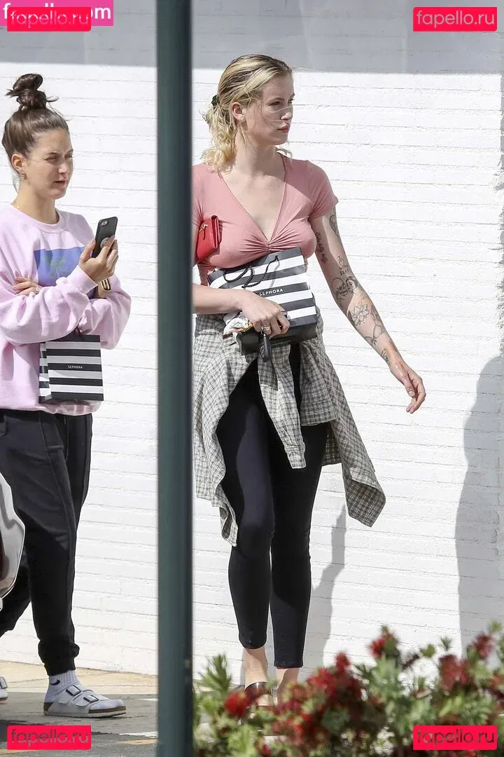 Ireland Baldwin Onlyfans Photo Gallery 