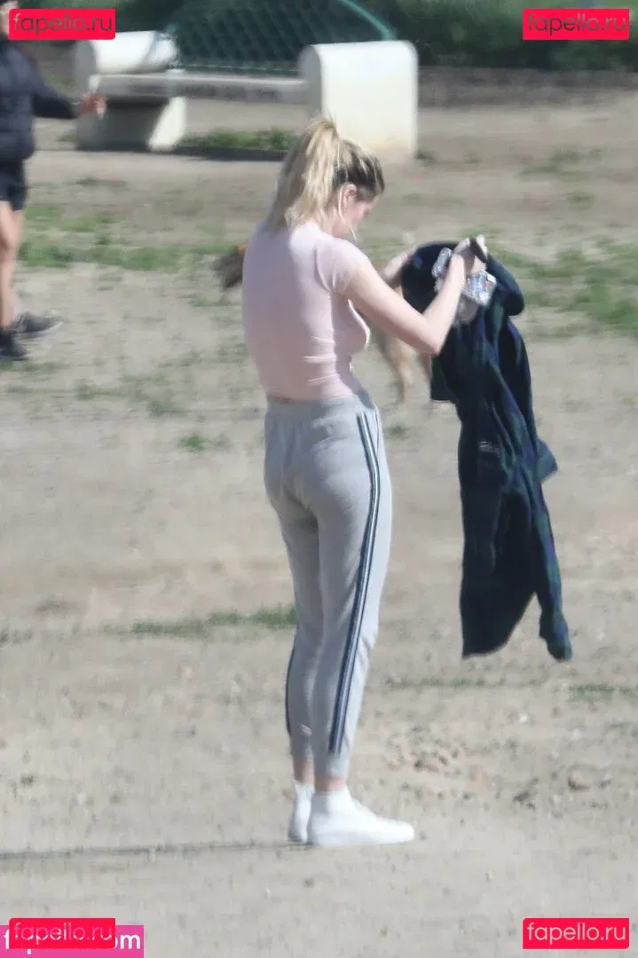 Ireland Baldwin Onlyfans Photo Gallery 