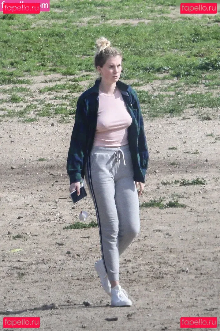 Ireland Baldwin Onlyfans Photo Gallery 