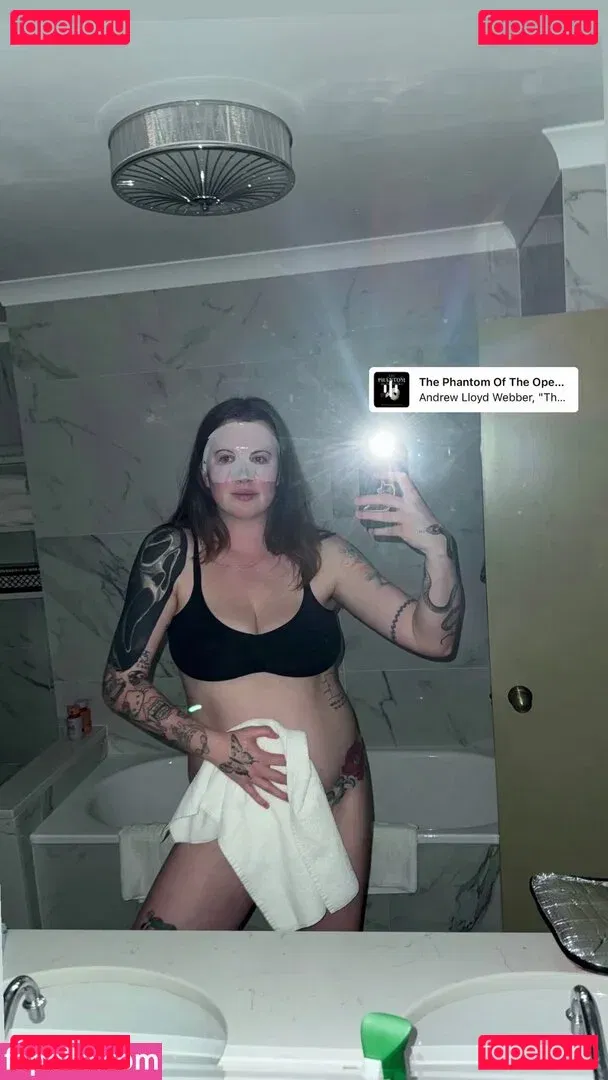 Ireland Baldwin Onlyfans Photo Gallery 