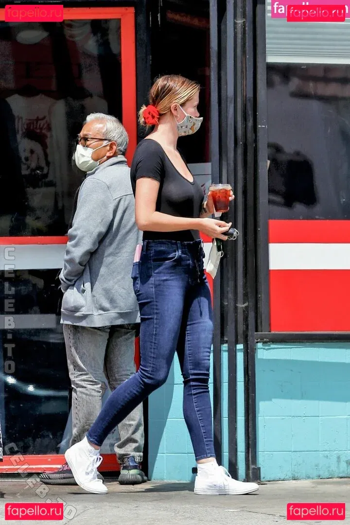 Ireland Baldwin Onlyfans Photo Gallery 