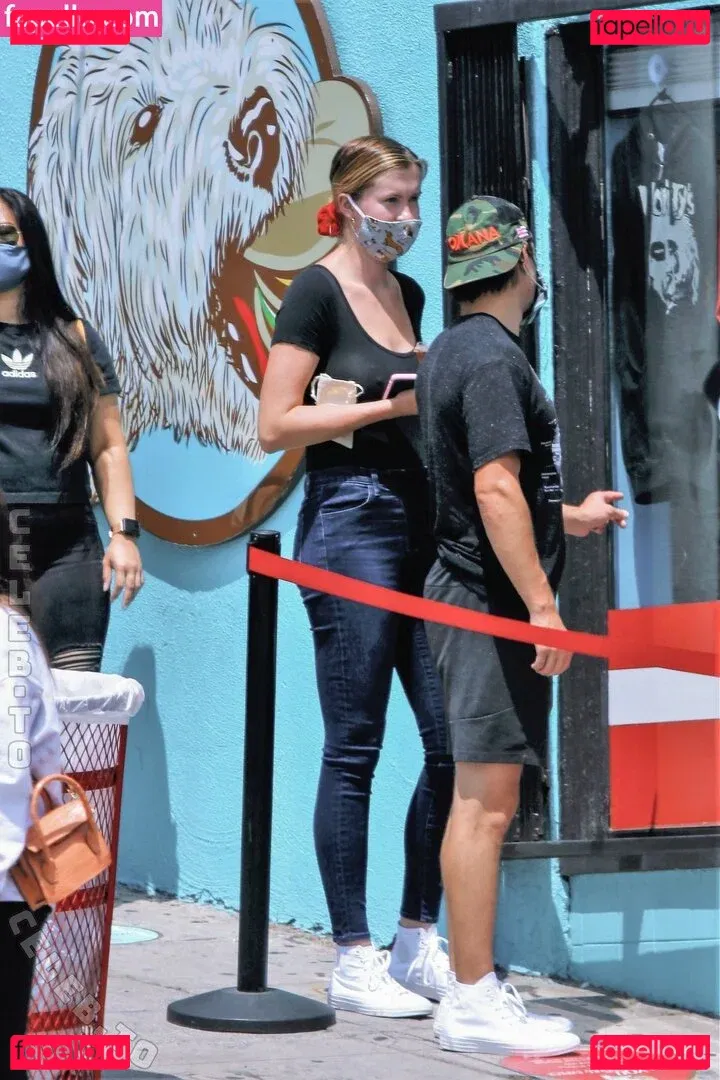 Ireland Baldwin Onlyfans Photo Gallery 