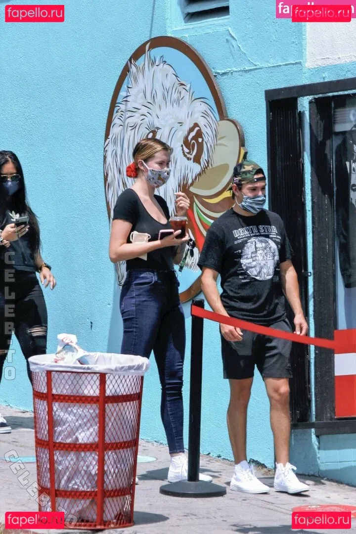 Ireland Baldwin Onlyfans Photo Gallery 