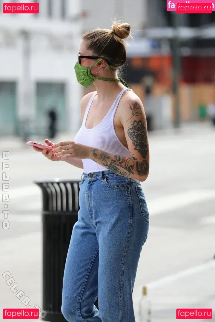 Ireland Baldwin Onlyfans Photo Gallery 