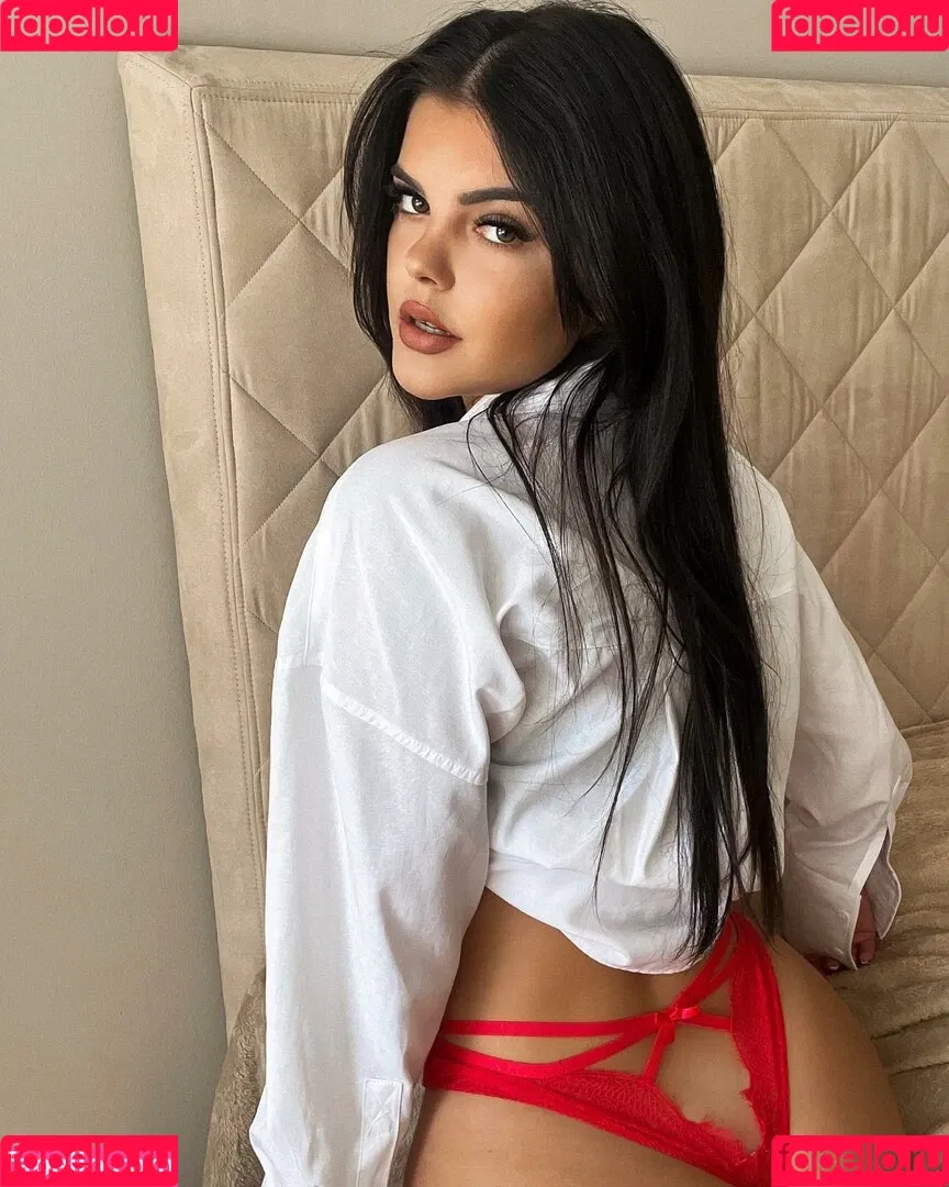 Lara Benjamina Winter Onlyfans Photo Gallery 