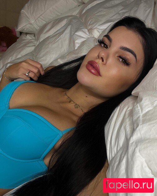 Lara Benjamina Winter Onlyfans Photo Gallery 