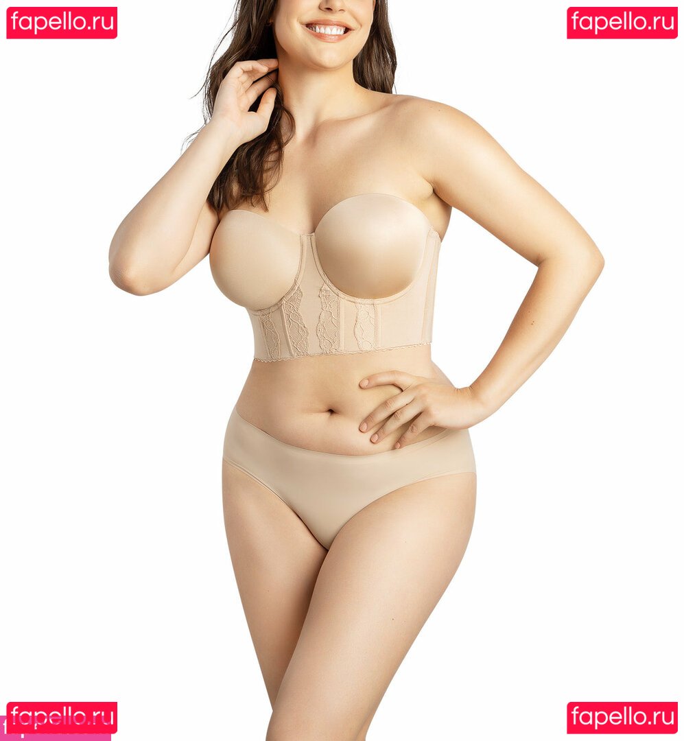 elissa_a / elissazkh Onlyfans Photo Gallery 