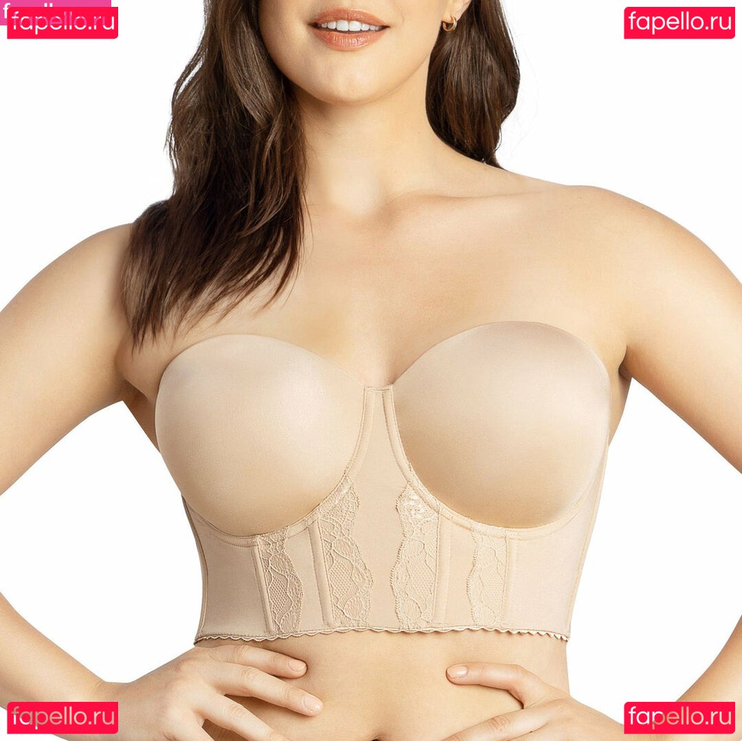 elissa_a / elissazkh Onlyfans Photo Gallery 