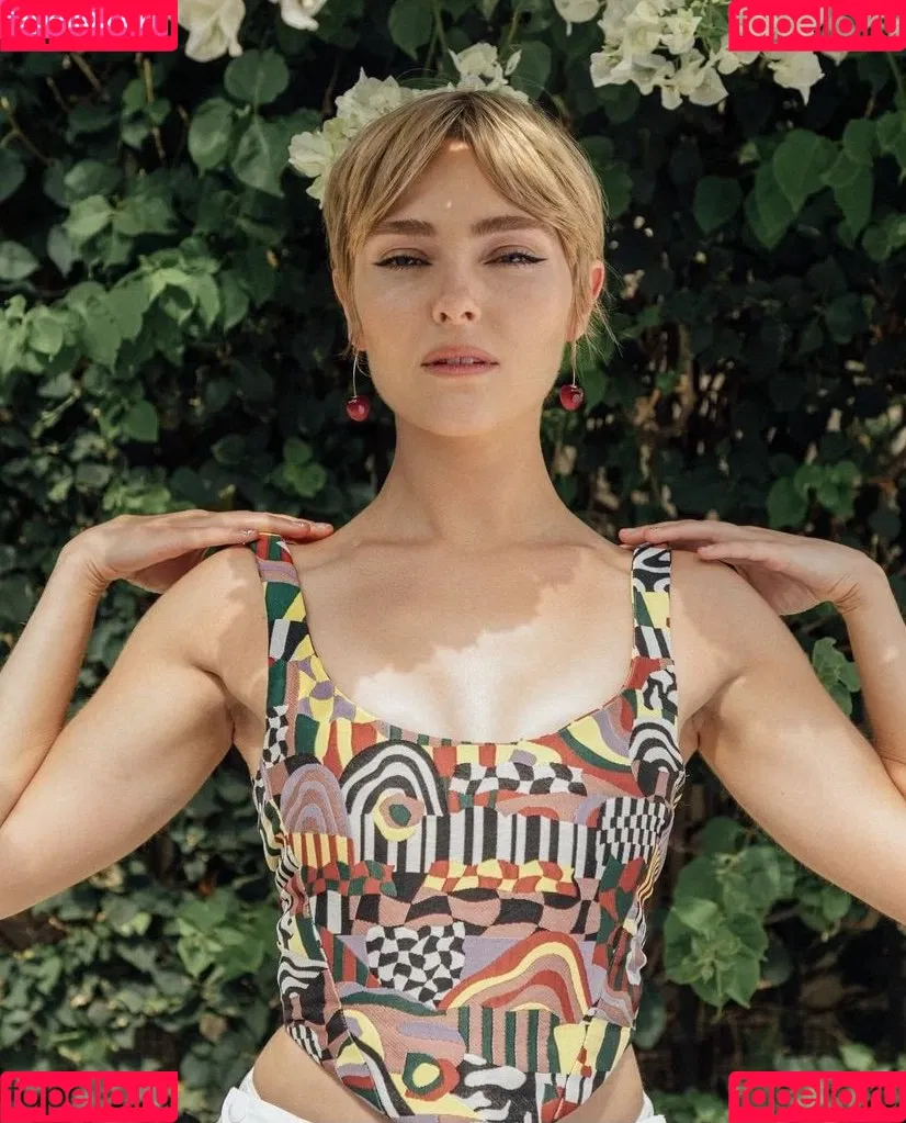AnnaSophia Robb Onlyfans Photo Gallery 