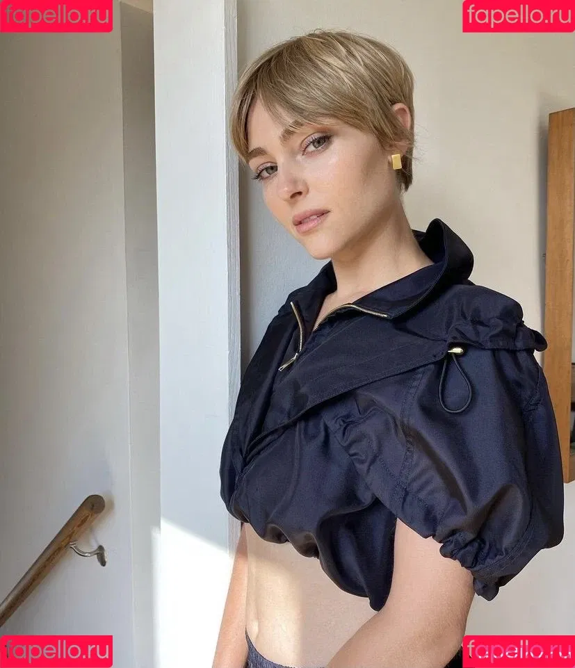 AnnaSophia Robb Onlyfans Photo Gallery 