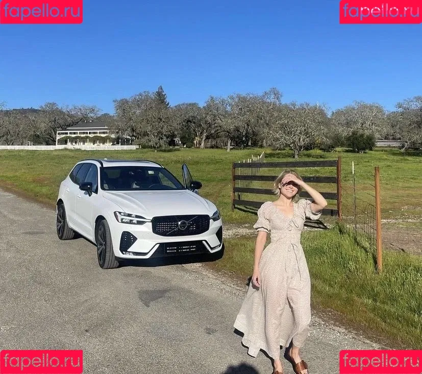 AnnaSophia Robb Onlyfans Photo Gallery 