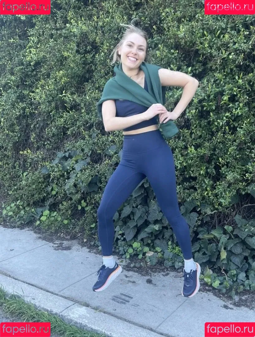 AnnaSophia Robb Onlyfans Photo Gallery 