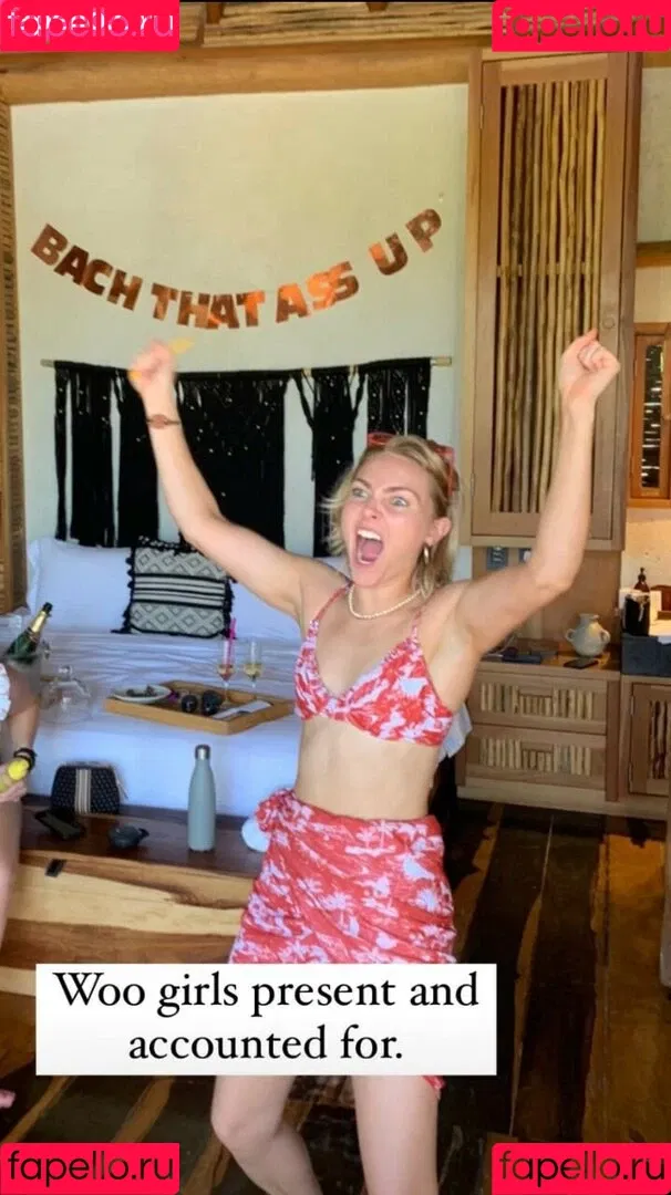 AnnaSophia Robb Onlyfans Photo Gallery 