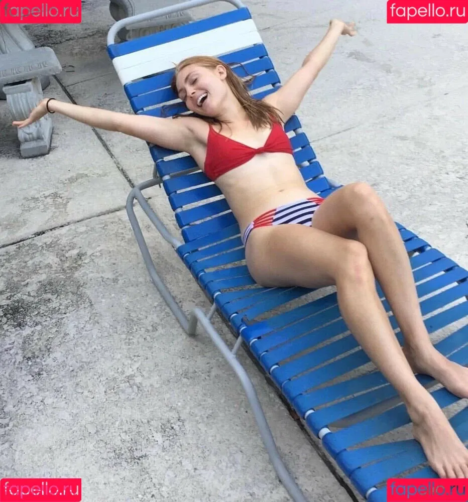 AnnaSophia Robb Onlyfans Photo Gallery 