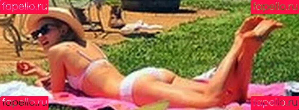 AnnaSophia Robb Onlyfans Photo Gallery 