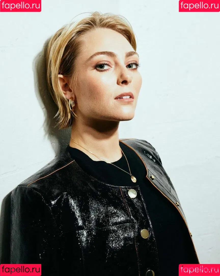 AnnaSophia Robb Onlyfans Photo Gallery 