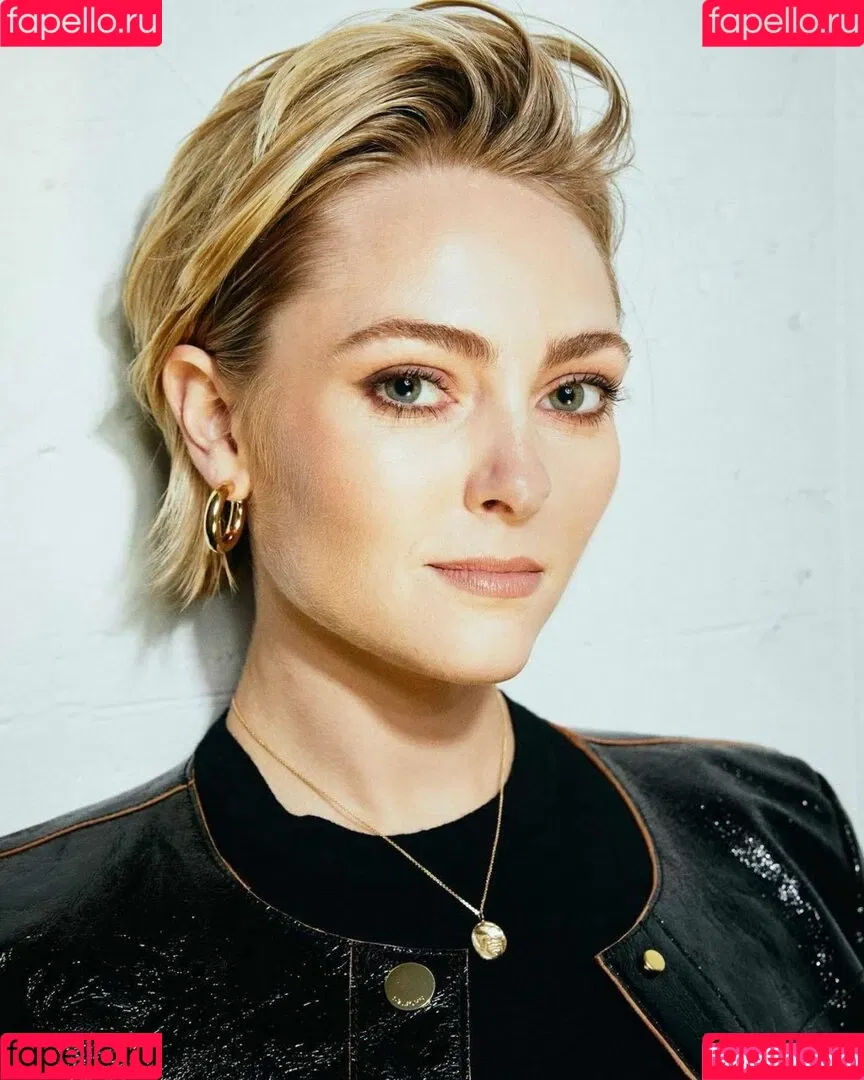 AnnaSophia Robb Onlyfans Photo Gallery 