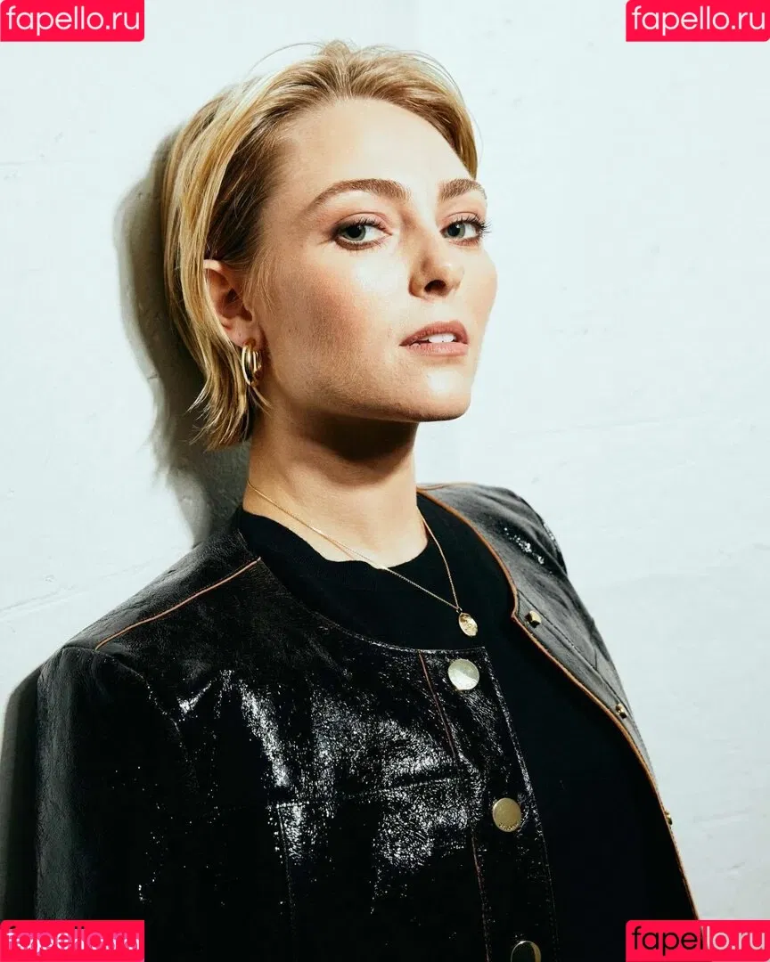 AnnaSophia Robb Onlyfans Photo Gallery 